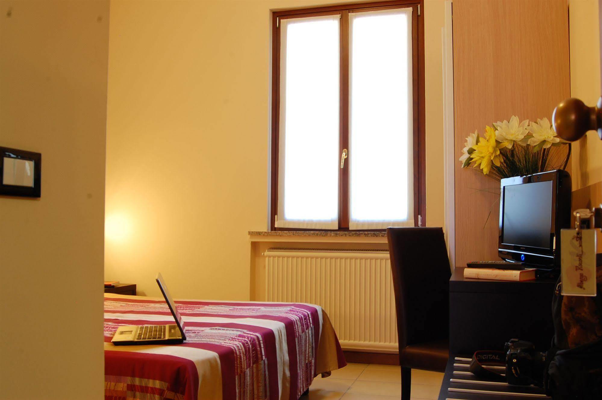 Albergo Visconti Cremona Zewnętrze zdjęcie